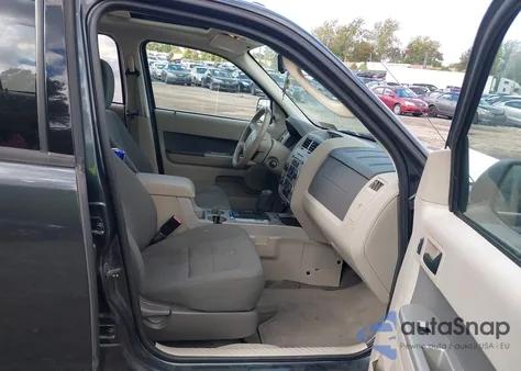 2009 Ford Escape Xlt из США, поврежденный, VIN 1FMCU03729KC31666